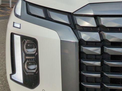 Used 2025 Hyundai Palisade Calligraphy image 10