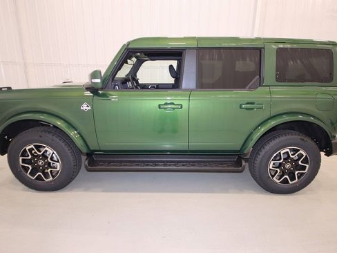 New 2025 Ford Bronco Outer Banks image 5