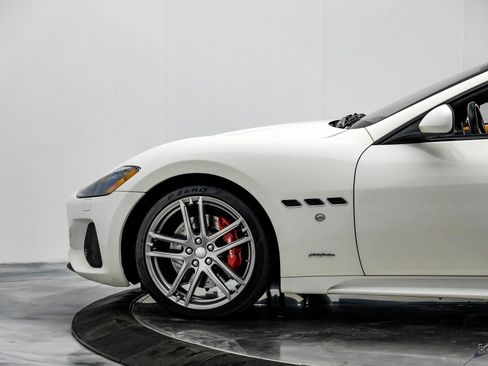 Used 2018 Maserati GranTurismo Sport image 9