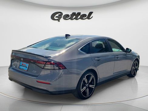 Used 2023 Honda Accord Sport image 12