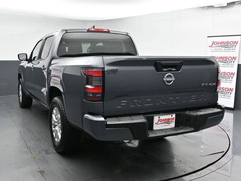 Used 2023 Nissan Frontier SV image 6