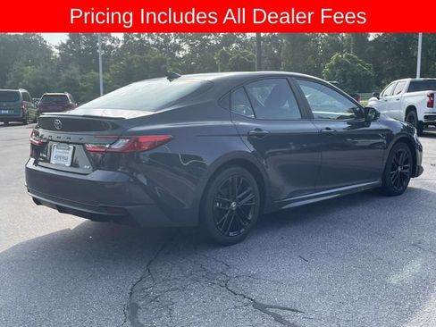 Used 2025 Toyota Camry SE FWD image 5