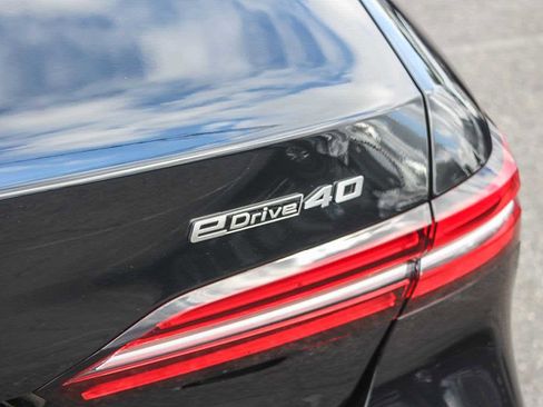 New 2026 BMW i5 eDrive40 w/ Premium Package image 33