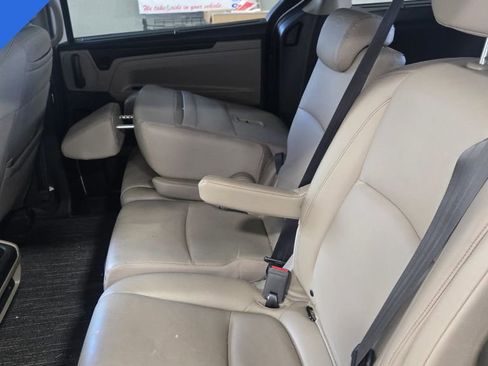 Certified 2024 Honda Odyssey Touring image 5