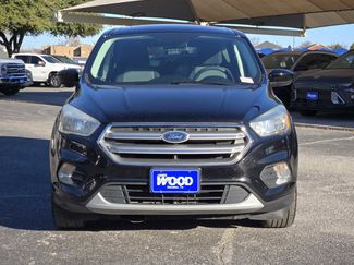 Used 2017 Ford Escape SE video 2