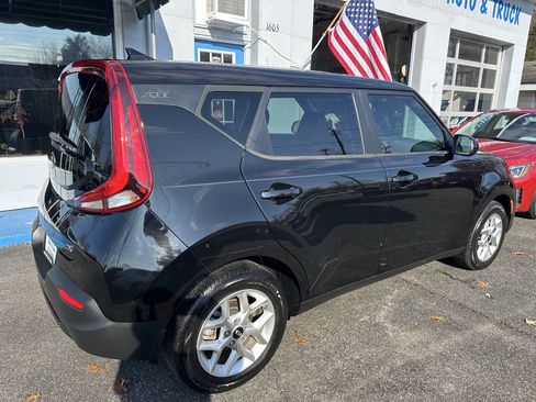 Used 2020 Kia Soul S image 6