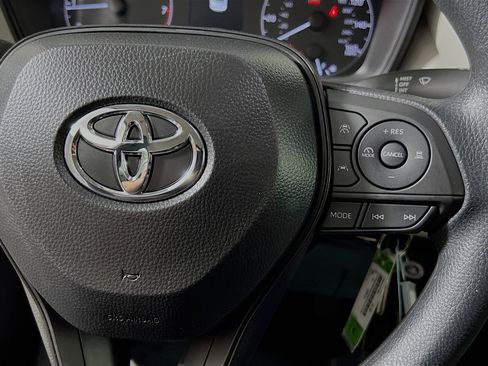 Used 2025 Toyota Corolla LE FWD image 20