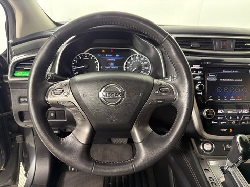 Used 2020 Nissan Murano SV AWD/4WD image 14