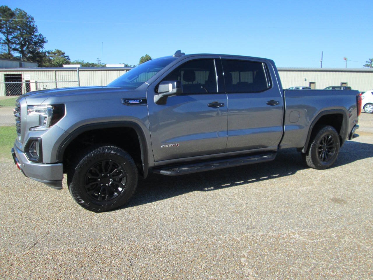 Used 2020 GMC Sierra 1500 AT4 w/ AT4 Premium Package AWD/4WD image 2