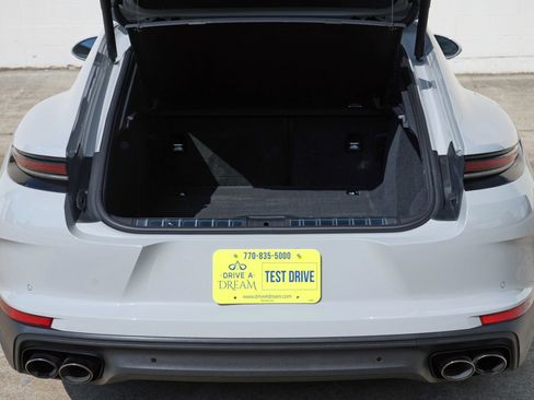 Used 2025 Porsche Panamera image 10