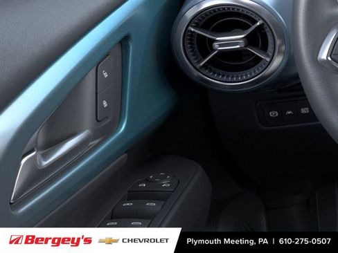 New 2026 Chevrolet Equinox EV LT FWD image 24