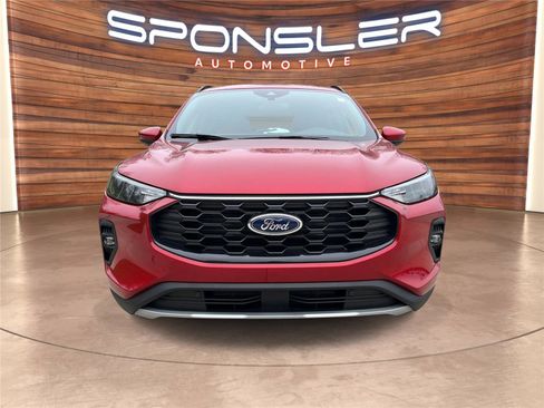 New 2026 Ford Escape ST-Line Select w/ Class II Trailer Tow Package image 9