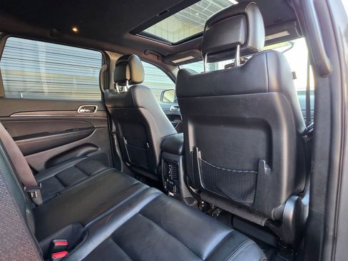 Used 2020 Jeep Grand Cherokee Limited image 28