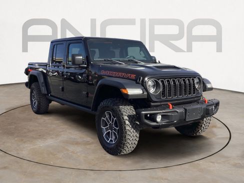 Used 2024 Jeep Gladiator Mojave w/ Technology Group image 7