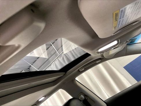 Used 2017 INFINITI QX50 AWD w/ Premium Plus Package image 22