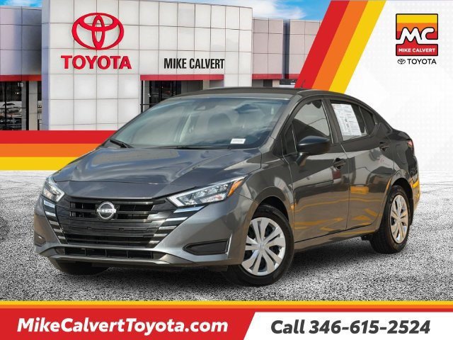 Used 2025 Nissan Versa S w/ Trunk Package FWD image 1
