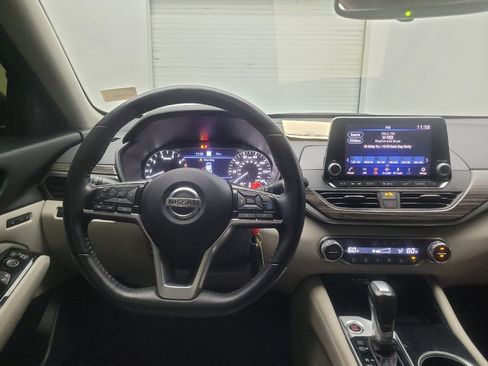 Used 2021 Nissan Altima 2.5 Platinum AWD/4WD image 22