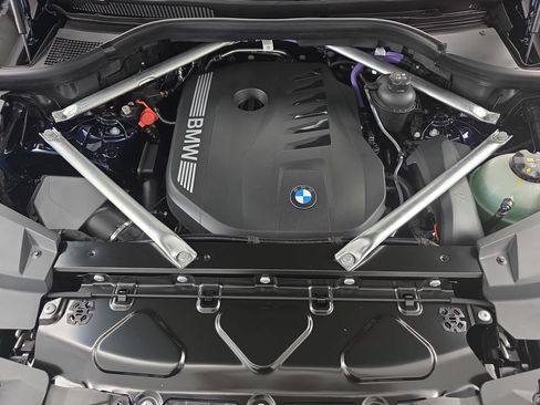 New 2026 BMW X5 xDrive40i w/ M Sport Package AWD/4WD image 30