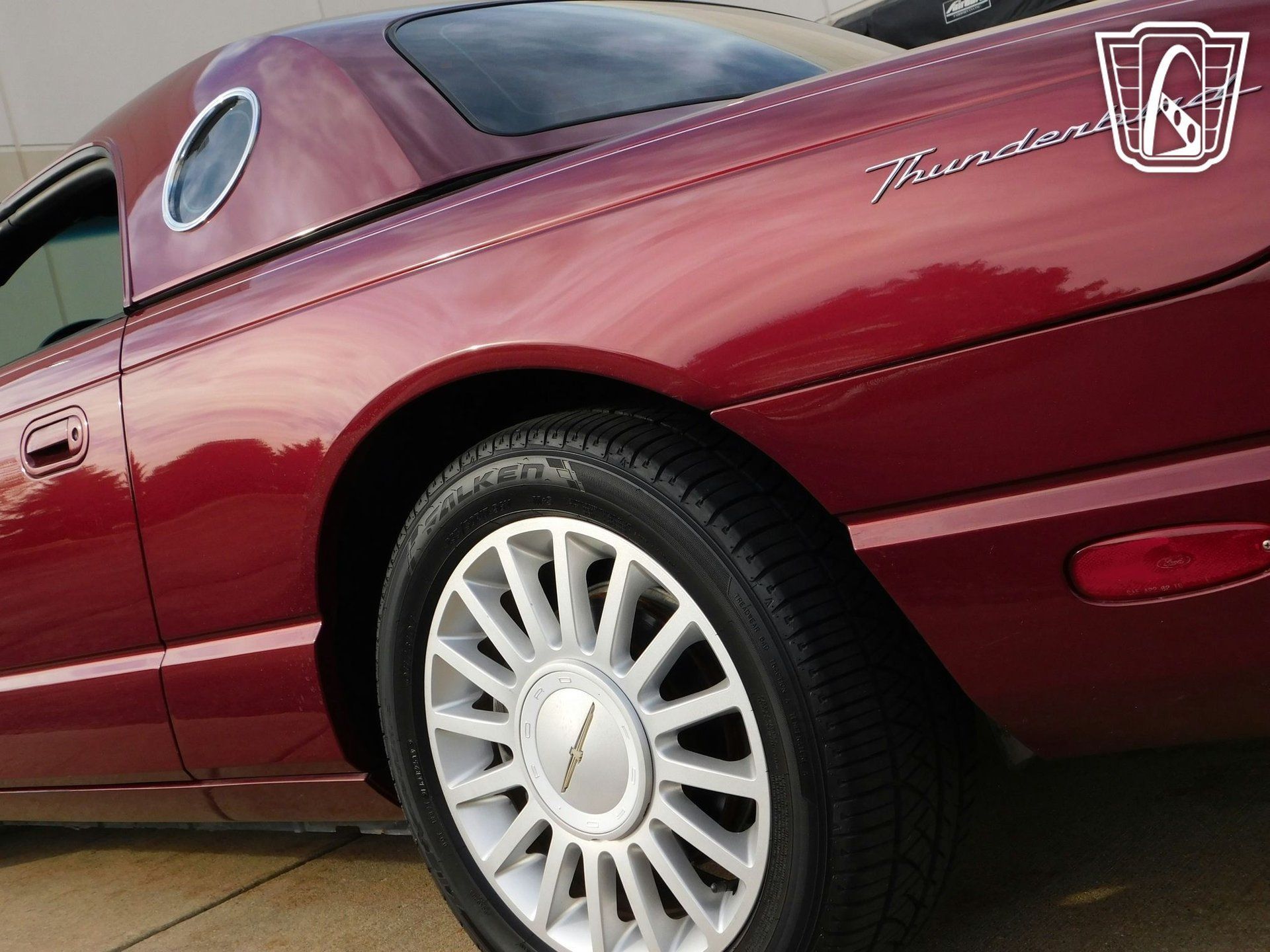 Used 2004 Ford Thunderbird RWD image 39