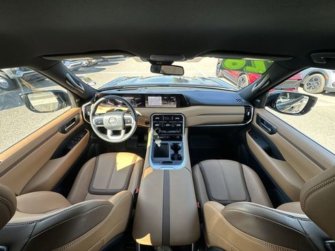 Used 2026 Nissan Armada SL image 18