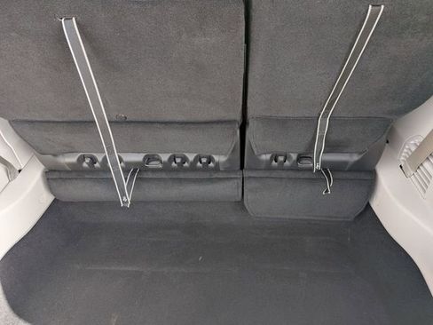 Used 2023 Chrysler Pacifica Touring-L image 26