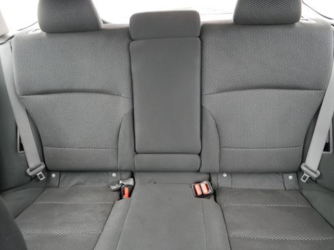 Used 2019 Subaru Outback 2.5i Premium image 13