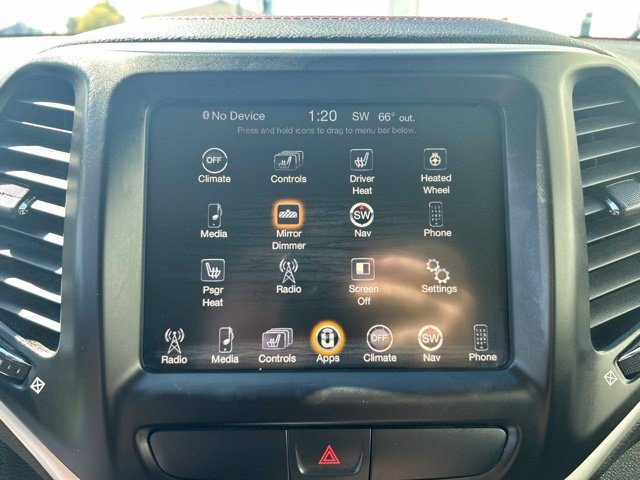 Used 2018 Jeep Cherokee Trailhawk w/ Comfort & Convenience Group AWD/4WD image 24