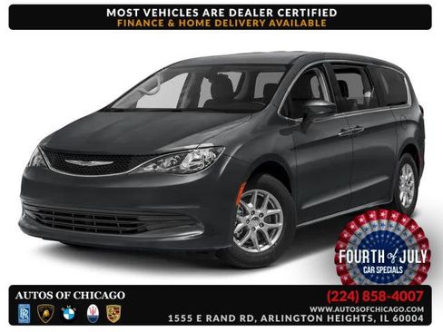 Used 2017 Chrysler Pacifica Touring FWD image 1