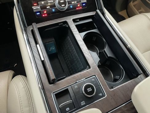 Used 2021 Lincoln Navigator Reserve w/ Luxury Package image 14