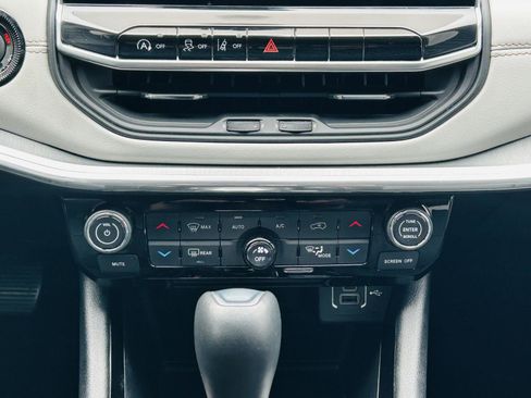 Used 2023 Jeep Compass Limited w/ Elite Group image 24