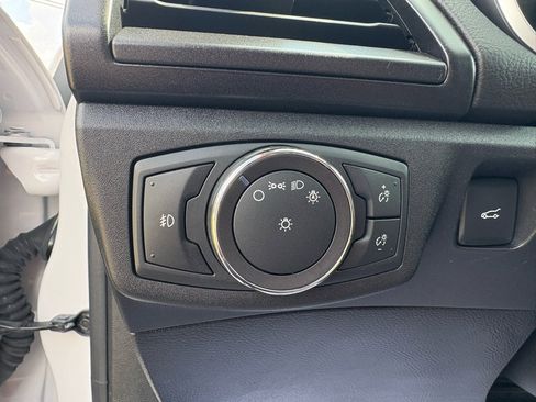 Used 2019 Ford Fusion Titanium image 11
