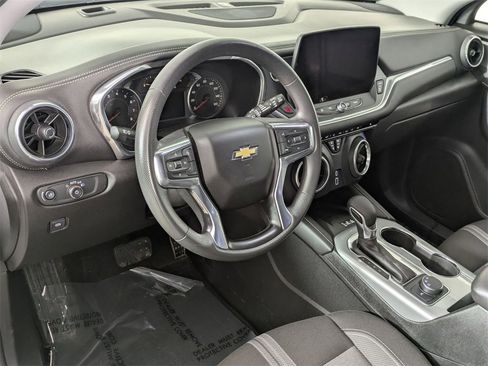 Used 2023 Chevrolet Blazer LT w/ Convenience Package image 11
