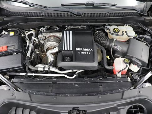 Used 2023 Chevrolet Suburban High Country AWD/4WD image 14