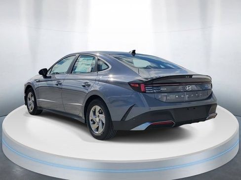 Certified 2026 Hyundai Sonata SE FWD image 3