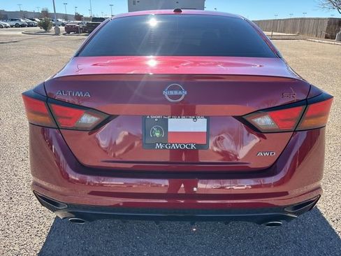 Certified 2024 Nissan Altima 2.5 SR w/ SR Premium Package image 5