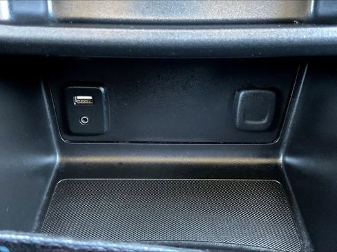 Used 2016 GMC Canyon SLE w/ SLE Convenience Package image 32