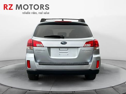Used 2014 Subaru Outback 2.5i Premium image 4