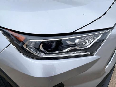 Used 2021 Toyota RAV4 XLE w/ Convenience Package AWD/4WD image 27