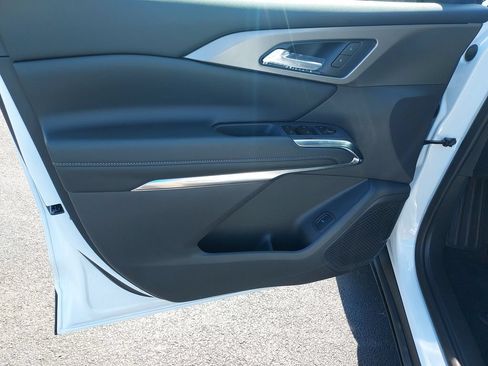 New 2027 Chevrolet Traverse LT w/ Midnight/Sport Edition FWD image 12