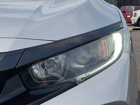 Used 2020 Honda Civic EX image 13