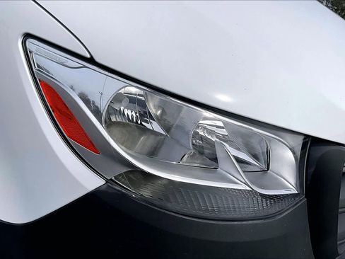 Used 2023 Mercedes-Benz Sprinter 2500 image 30