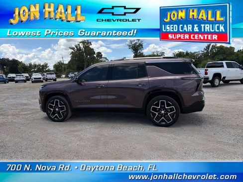 Used 2025 Chevrolet Traverse High Country w/ LPO, Floor Liner Package FWD image 4