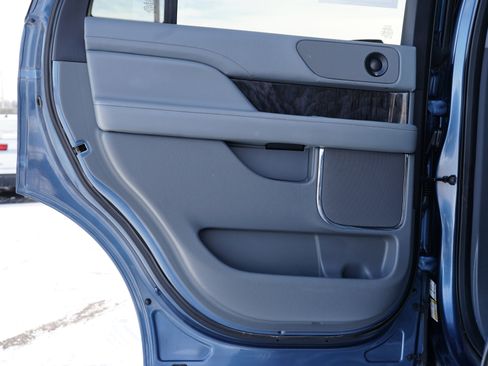 Used 2018 Lincoln Navigator Reserve w/ Technology Package image 22