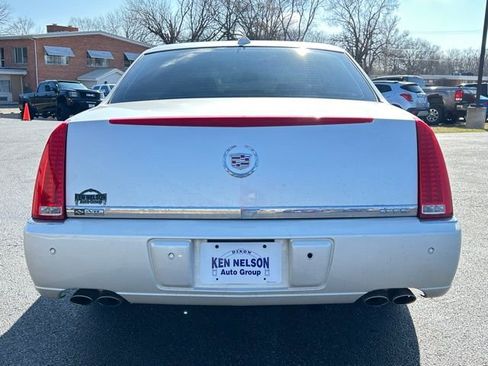 Used 2011 Cadillac DTS Luxury image 6