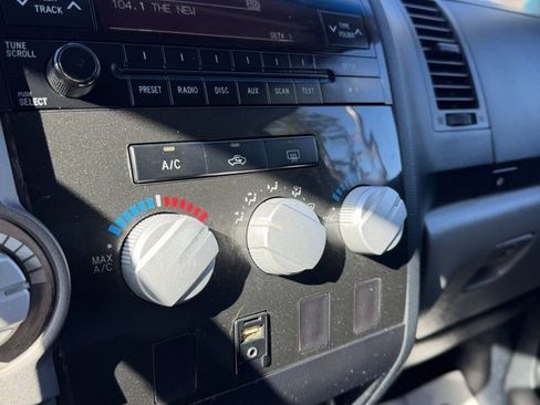 Used 2012 Toyota Tundra 4x4 CrewMax w/ SR5 Pkg image 30