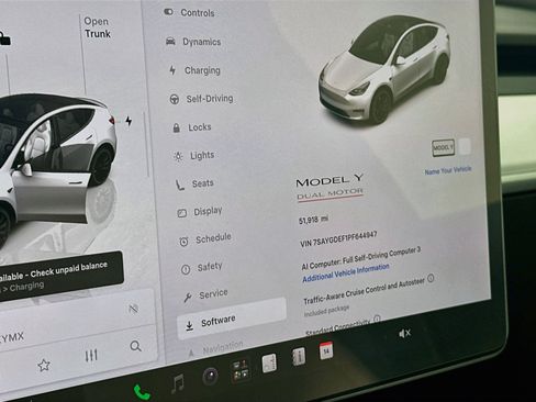 Used 2023 Tesla Model Y Performance AWD/4WD image 17