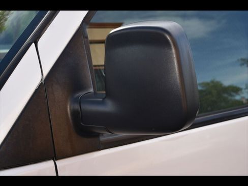 Used 2015 Chevrolet Express 2500 LT w/ LT Preferred Equipment Group RWD image 43