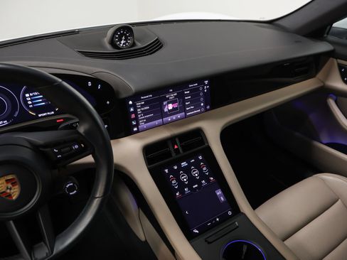 Certified 2023 Porsche Taycan RWD image 33