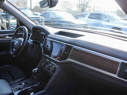 Used 2018 Volkswagen Atlas SEL Premium image 21