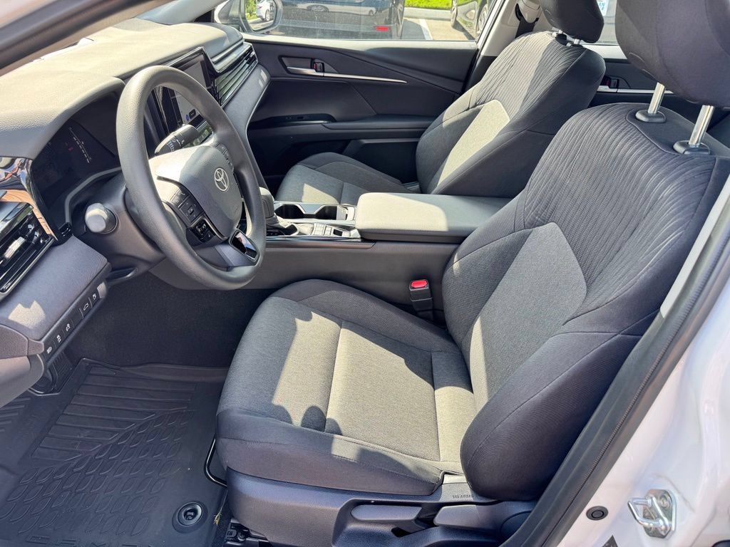 Used 2026 Toyota Camry LE FWD image 17